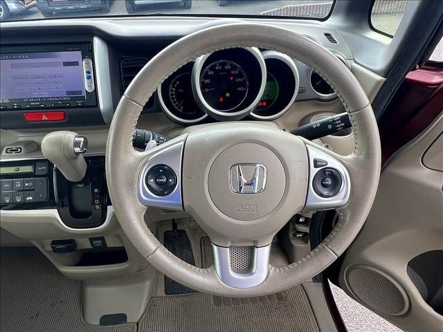 HONDA N BOX 2015 Image 31