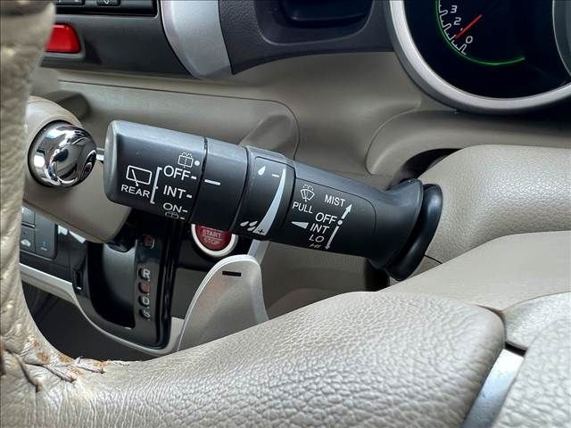 HONDA N BOX 2015 Image 31