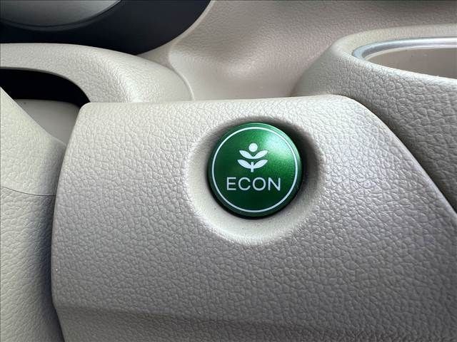 HONDA N BOX 2015 Image 31