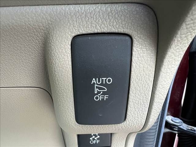 HONDA N BOX 2015 Image 31