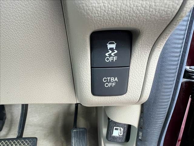 HONDA N BOX 2015 Image 31