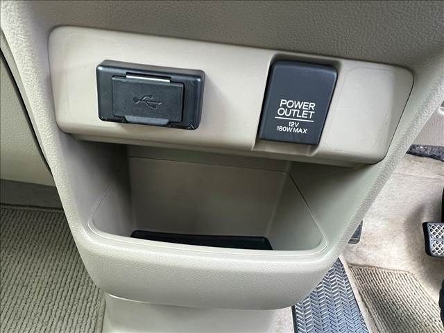 HONDA N BOX 2015 Image 31