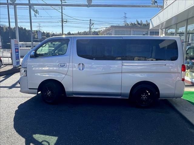 NISSAN NV350 CARAVAN 4WD 2017 Image 31