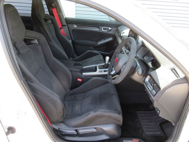 HONDA CIVIC HATCHBACK 2025 Image 31