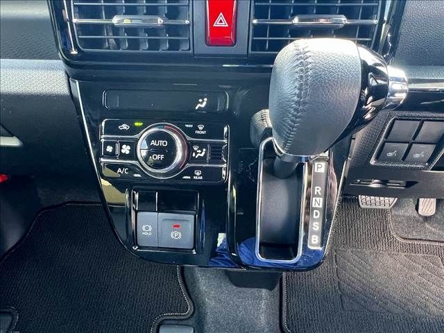 DAIHATSU TANTO CUSTOM 4WD 2023 Image 31