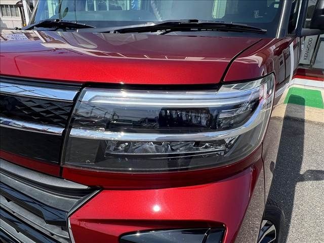 DAIHATSU TANTO CUSTOM 4WD 2023 Image 31