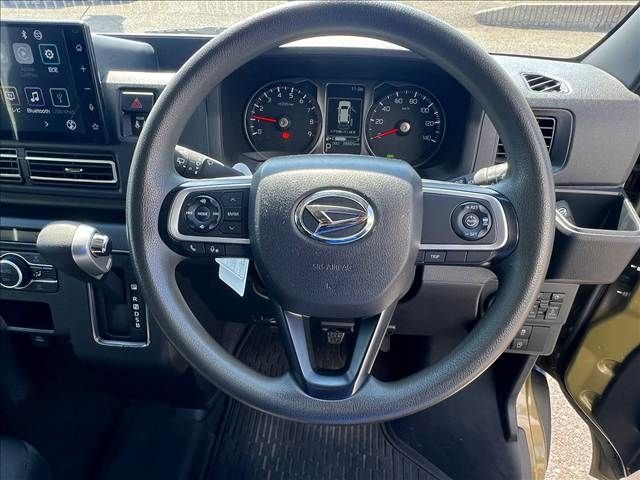 DAIHATSU ATRAI VAN 4WD 2022 Image 31