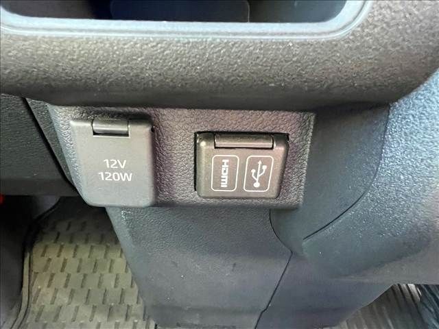 DAIHATSU ATRAI VAN 4WD 2022 Image 31