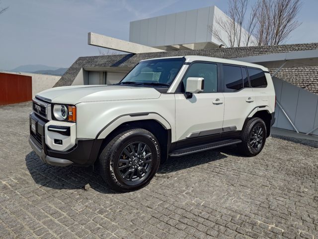 TOYOTA LANDCRUISER 250 2024 Image 31