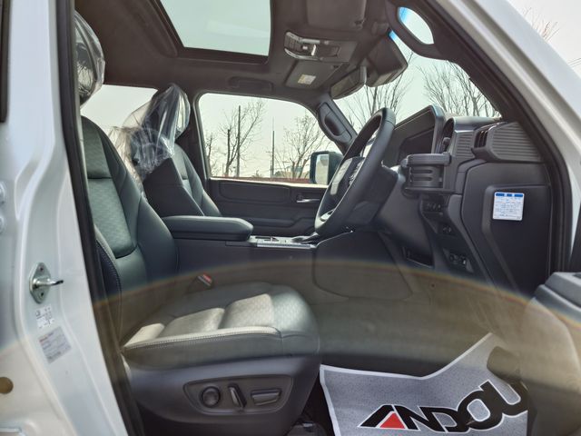 TOYOTA LANDCRUISER 250 2024 Image 31