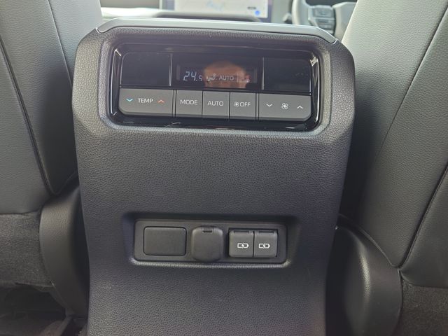 TOYOTA LANDCRUISER 250 2024 Image 31