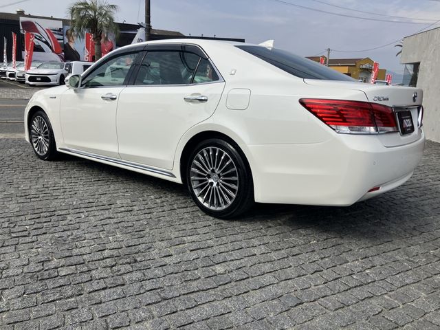 TOYOTA CROWN MAJESTA HYBRID 2017 Image 31