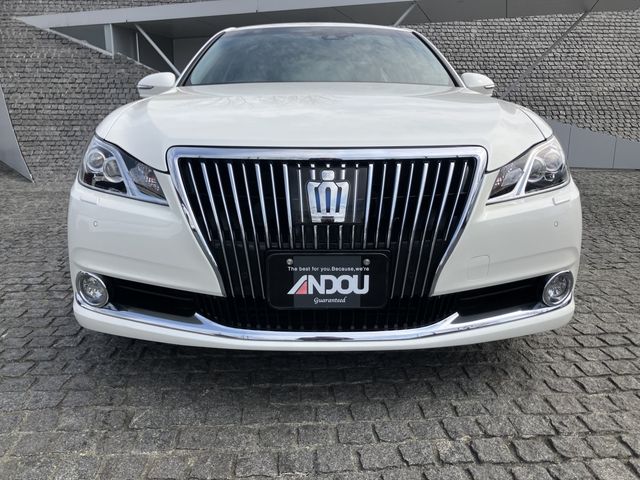 TOYOTA CROWN MAJESTA HYBRID 2017 Image 31