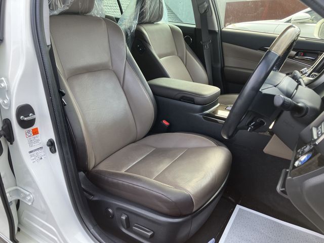 TOYOTA CROWN MAJESTA HYBRID 2017 Image 31