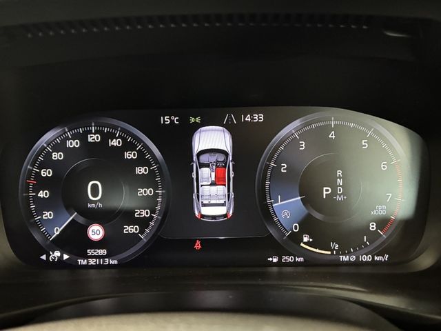 VOLVO XC40 2019 Image 31