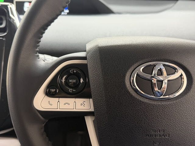 TOYOTA PRIUS 2018 Image 31