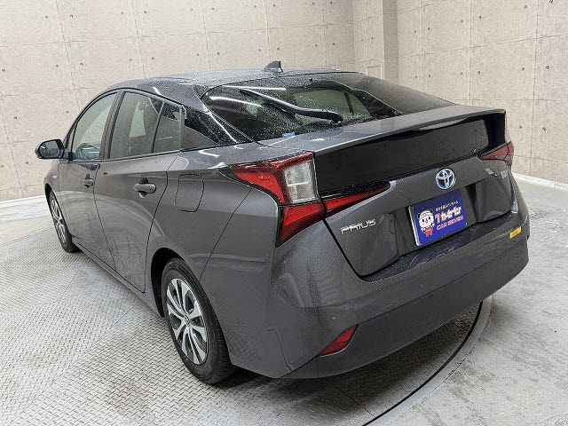 TOYOTA PRIUS 2019 Image 31