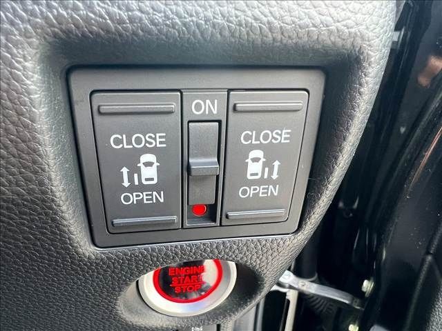 HONDA N BOX CUSTOM 2020 Image 31