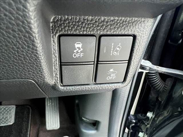 HONDA N BOX CUSTOM 2020 Image 31