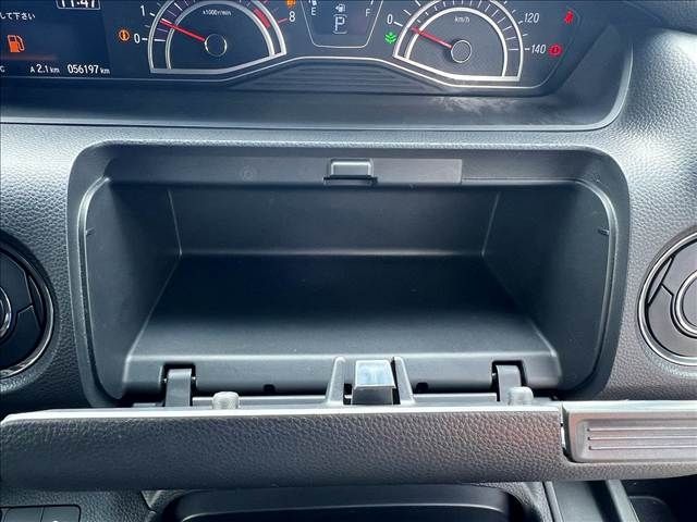 HONDA N BOX CUSTOM 2020 Image 31