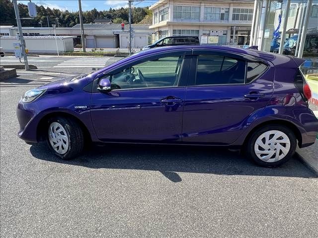 TOYOTA AQUA 2017 Image 31