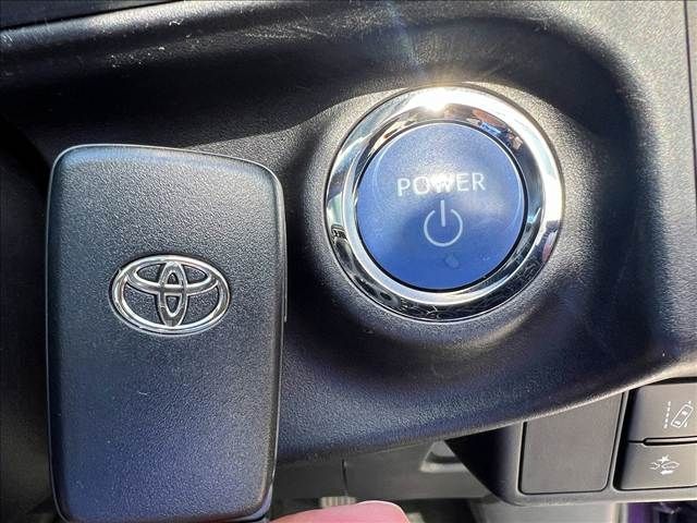 TOYOTA AQUA 2017 Image 31