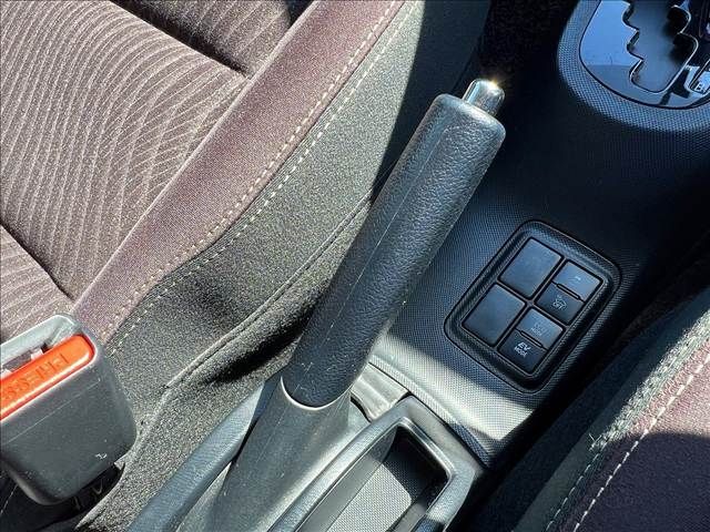 TOYOTA AQUA 2017 Image 31