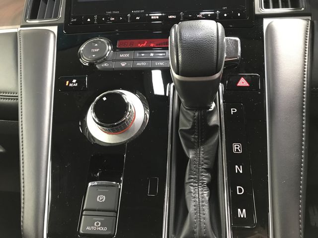 MITSUBISHI DELICA D:5 4WD 2019 Image 31