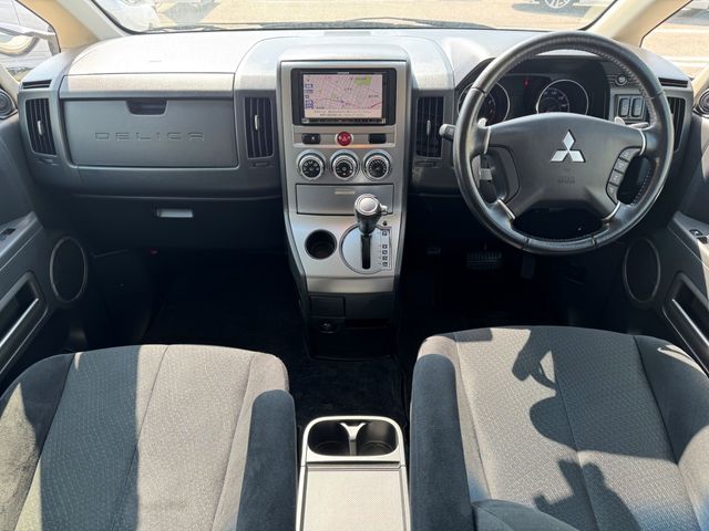 MITSUBISHI DELICA D:5 2WD 2012 Image 31