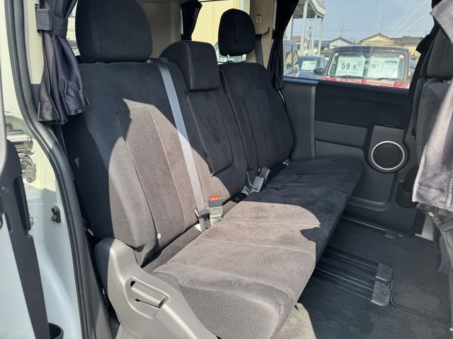 MITSUBISHI DELICA D:5 2WD 2012 Image 31