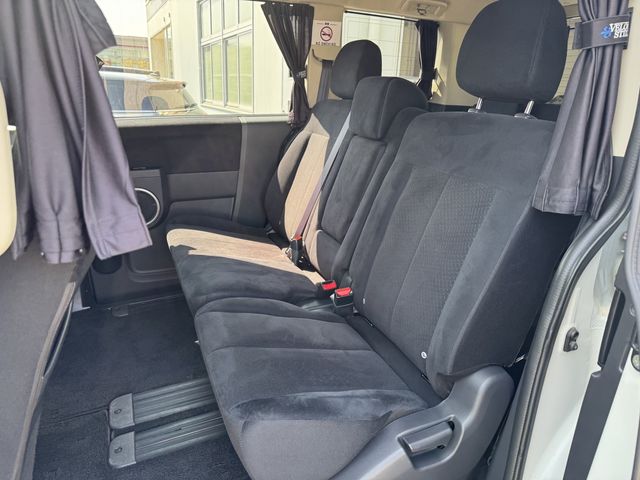 MITSUBISHI DELICA D:5 2WD 2012 Image 31