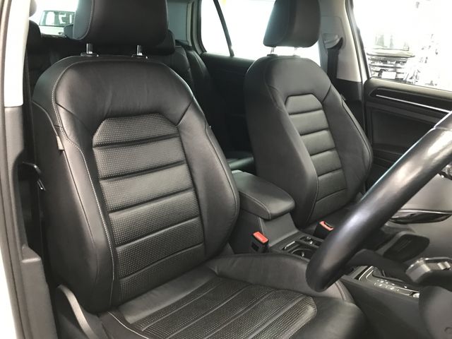 VOLKSWAGEN GOLF 2019 Image 31