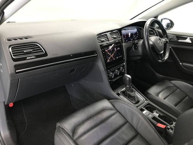 VOLKSWAGEN GOLF 2019 Image 31