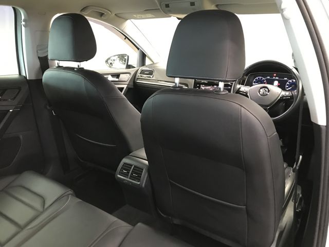 VOLKSWAGEN GOLF 2019 Image 31