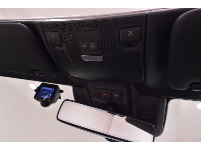 MERCEDES BENZ C CLAS 2019 Image 31