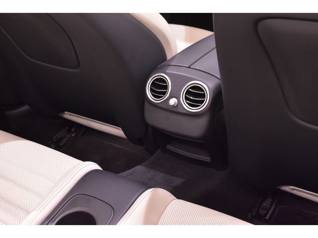 MERCEDES BENZ C CLAS 2019 Image 31