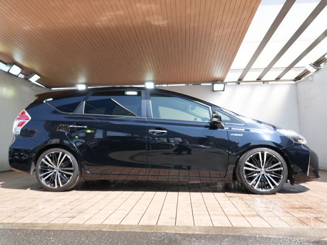 TOYOTA PRIUS ALPHA 2016 Image 31