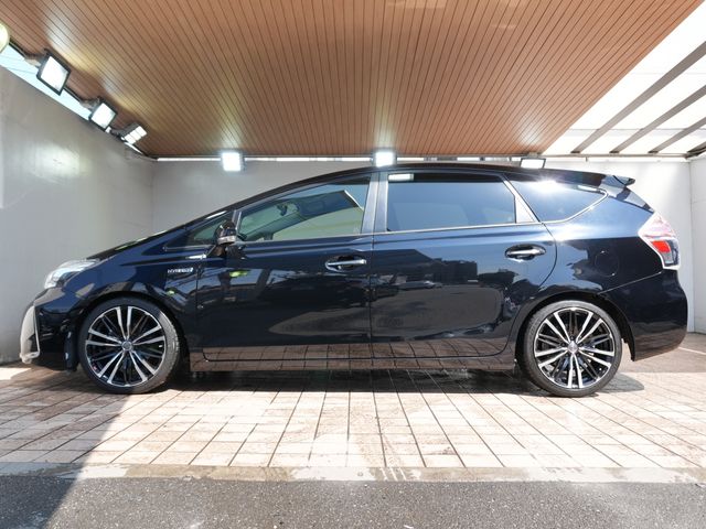 TOYOTA PRIUS ALPHA 2016 Image 31