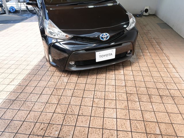 TOYOTA PRIUS ALPHA 2016 Image 31