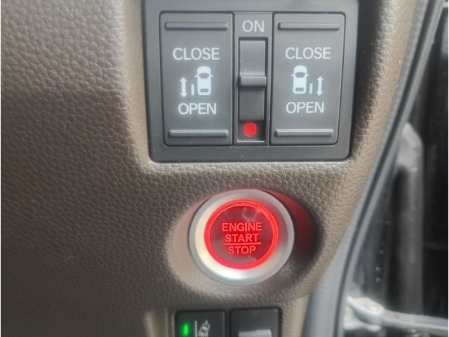 HONDA N BOX 2023 Image 31