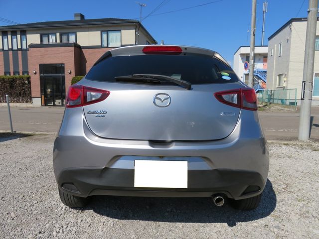MAZDA DEMIO 4WD 2017 Image 31