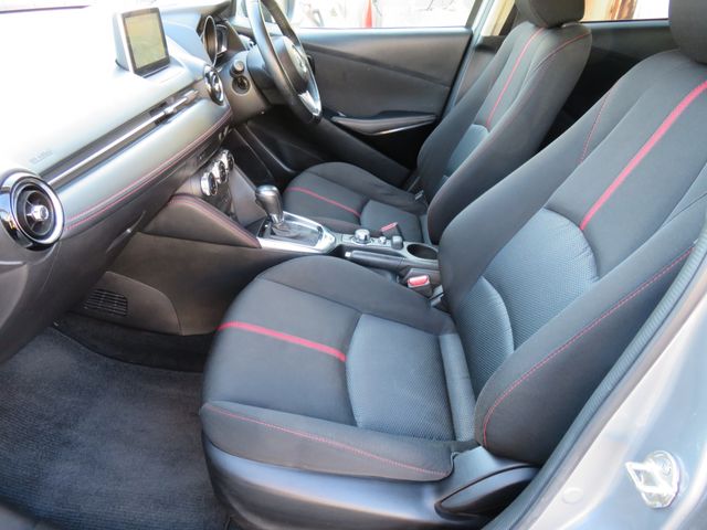 MAZDA DEMIO 4WD 2017 Image 31