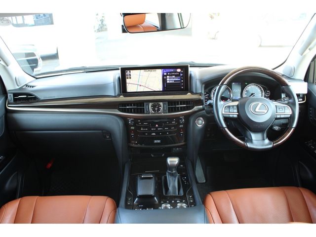 TOYOTA LEXUS LX570 AWD 2015 Image 31