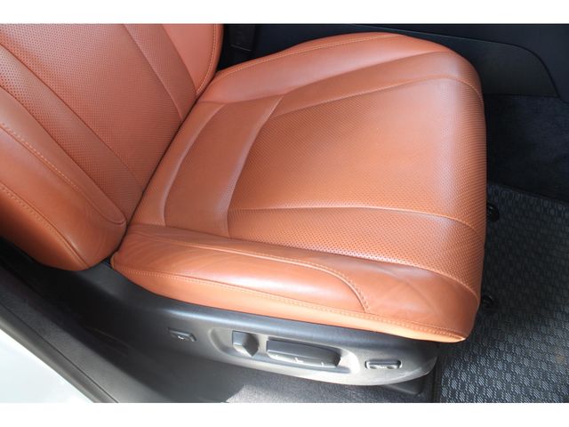 TOYOTA LEXUS LX570 AWD 2015 Image 31