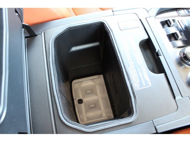 TOYOTA LEXUS LX570 AWD 2015 Image 31