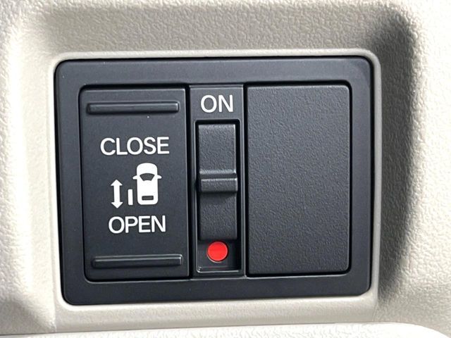 HONDA N BOX 2025 Image 31