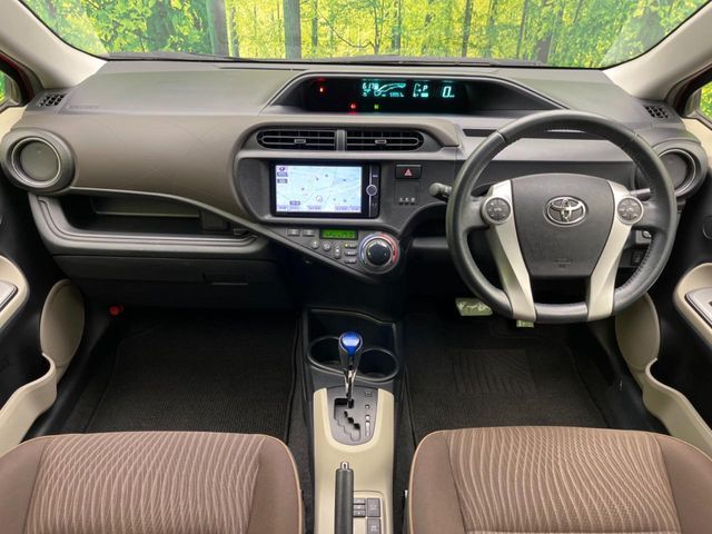 TOYOTA AQUA 2013 Image 31