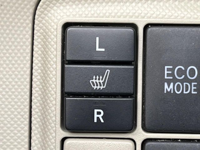 TOYOTA AQUA 2013 Image 31