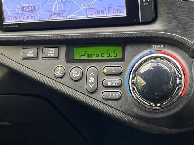 TOYOTA AQUA 2013 Image 31