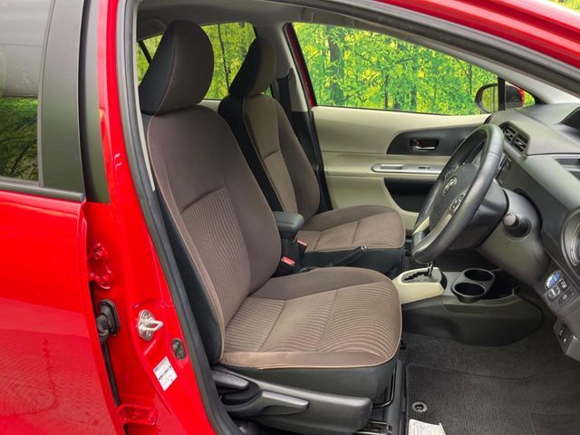 TOYOTA AQUA 2013 Image 31